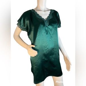 Vintage Victoria Secret Silk nightgown/lingerie!